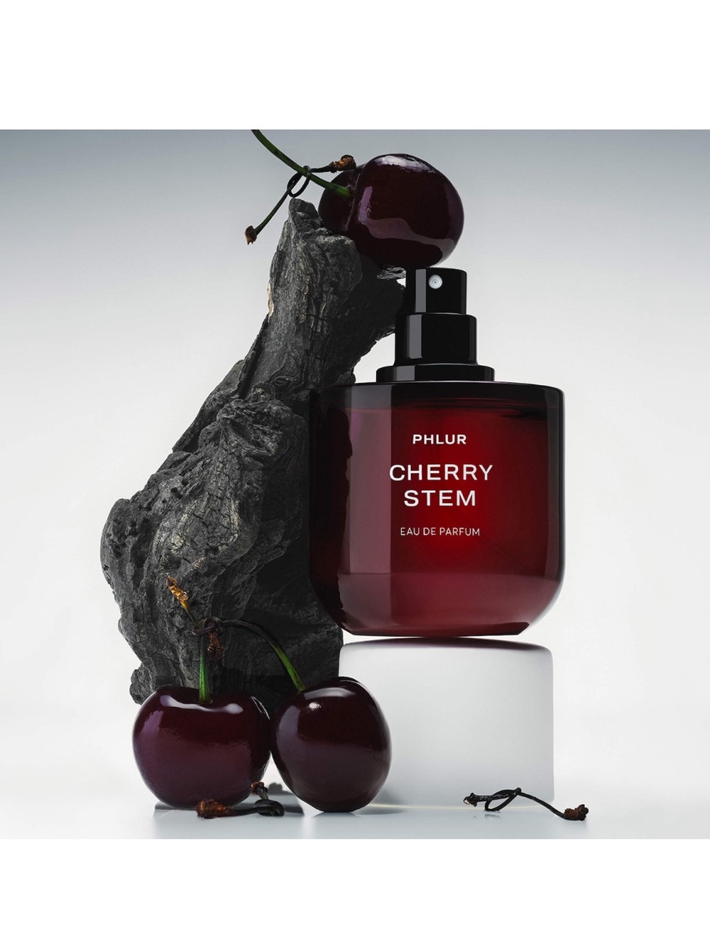 🌸PHLUR Cherry EDP Spray Deluxe Mini 5 mL - Picture 5 of 14